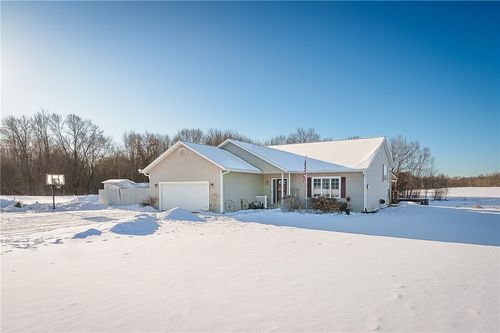 E9562 690th Ave, Elk Mound, WI, 54739-9317 | Card Image