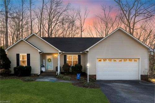 179 Spring Oak Dr, Salisbury, NC, 28147-7319 | Card Image