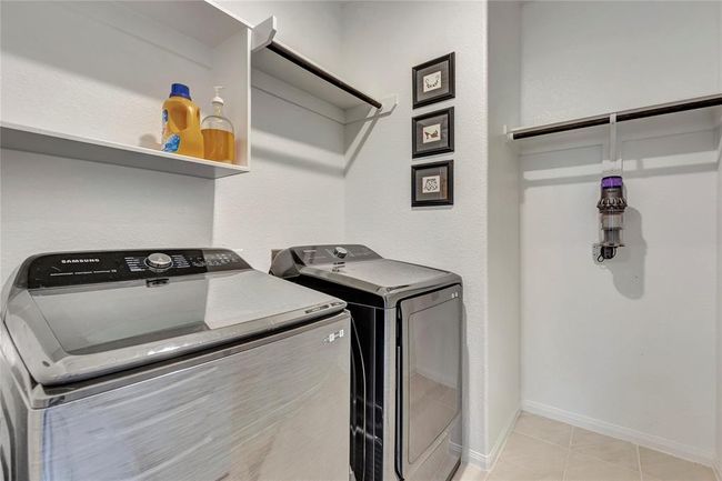 2nd Floor Washer / Dryer | Image 27