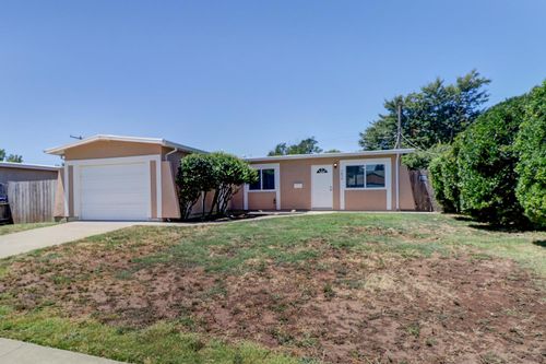 3808 Moonbeam Dr, Sacramento, CA, 95827-3706 | Card Image