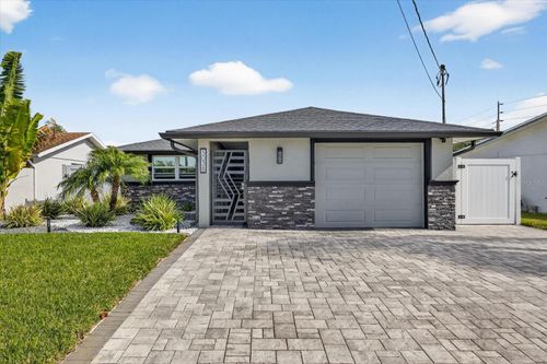 5036 Bonito Dr, New Port Richey, FL, 34652-4406 | Card Image