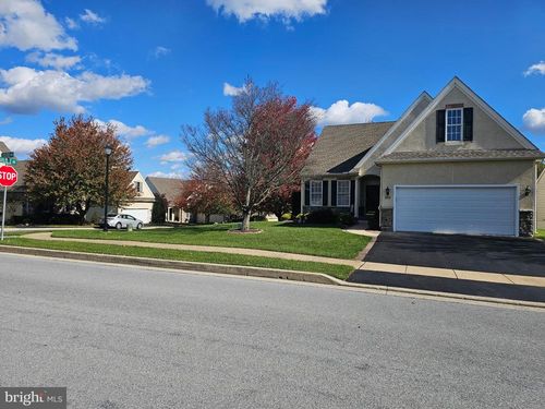 400 Losito Dr, AVONDALE, PA, 19311-1437 | Card Image