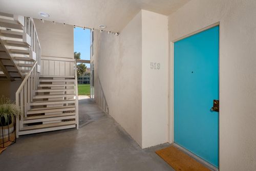 519 Desert Lakes Dr, Palm Springs, CA, 92264 | Card Image