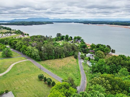 1107 Evergreen Trl, Dandridge, TN, 37725 | Card Image