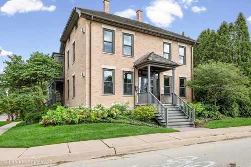 203 Dundee Ave, Barrington, IL, 60010-4203 | Card Image