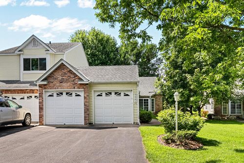 5661 Donegal Ct, Shoreview, MN, 55126-4799 | Card Image