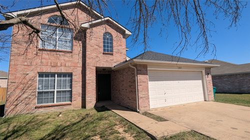 1029 Magnolia Ln, Cedar Hill, TX, 75104-6207 | Card Image