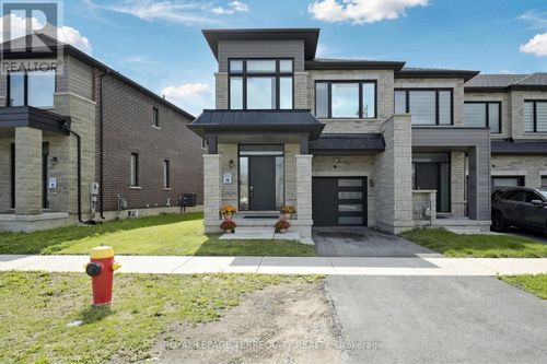1456 Rose Way, Milton (CB Cobban), ON, L9T7E7 | Card Image