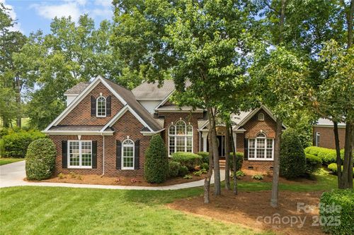 2241 Flagstick Dr, Matthews, NC, 28104-0629 | Card Image