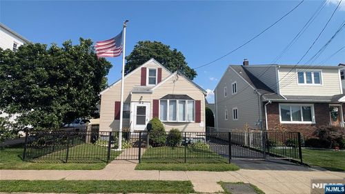 62 Johnson Ave, Wallington, NJ, 07057-2206 | Card Image