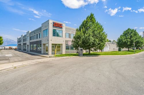 8227 S 4300 W, West Jordan, UT, 84088-5853 | Card Image