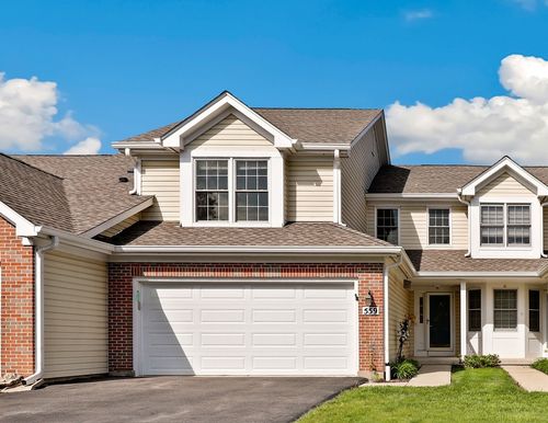 559 Bradbury Lane, Geneva, IL, 60134 | Card Image