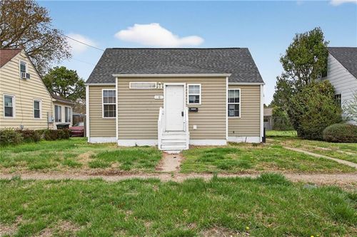 3604 Kingman Ave, Portsmouth, VA, 23707-4513 | Card Image