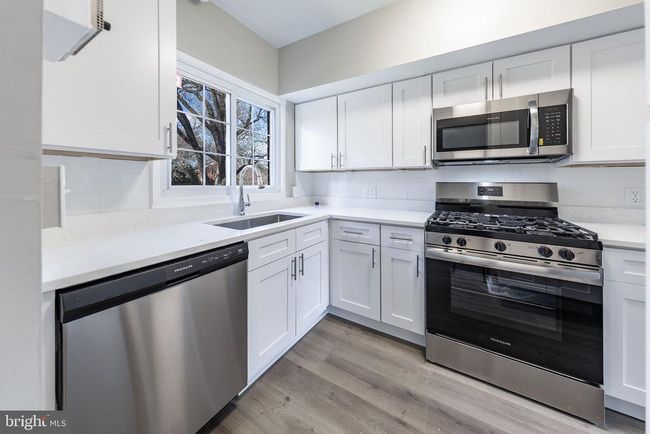 1604 Preston Rd, Townhouse with 2 bedrooms, 1 bathrooms and null parking in ALEXANDRIA VA | Image 4