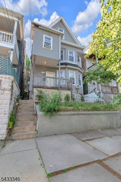 Residential Income in Paterson City