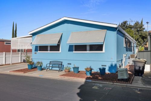 302-900 Old Stockton Road, Oakdale, CA, 95361 | Card Image