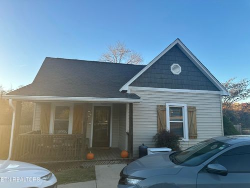 925 Maryville Pike, Knoxville, TN, 37920-3942 | Card Image