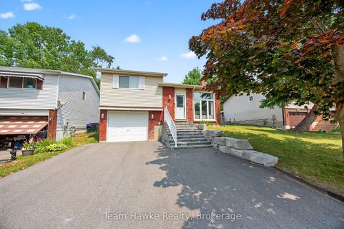 707 Algonquin Dr, Midland, ON, L4R4X6 | Card Image