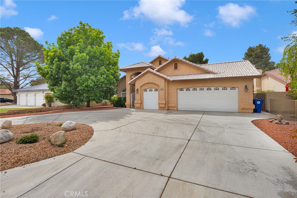 Residential in Helendale 3