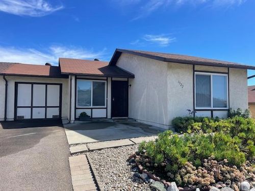 1522 Rolling Hills Dr, Oceanside, CA, 92056-3035 | Card Image