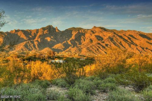 12-5145 N Camino Antonio, Tucson, AZ, 85718-6009 | Card Image