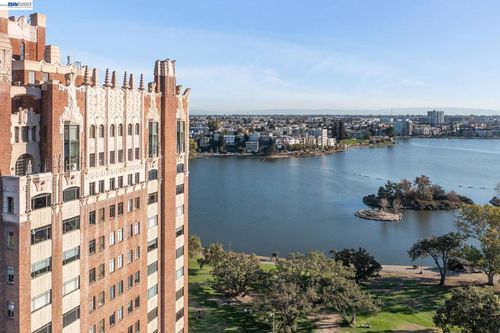 1002-492 Staten Ave, Oakland, CA, 94610-3437 | Card Image