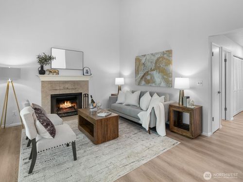 e6-14601 Ne 50th Pl, Bellevue, WA, 98007-3016 | Card Image