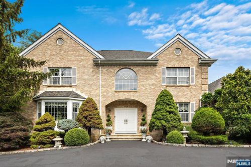 163 Rutherford Rd, Mahwah, NJ, 07430-3512 | Card Image
