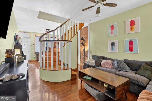 218 Jamestown St, PHILADELPHIA, PA, 19128-5004 | Card Image