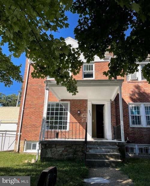 5427 Park Heights Ave, BALTIMORE, MD, 21215-4615 | Card Image