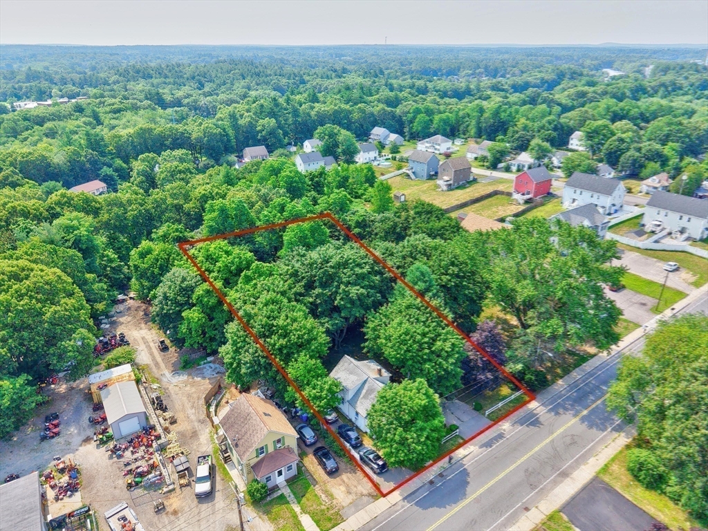 3 Lawton Ave, Taunton, MA 02780