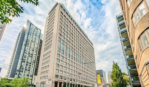 415-111 St Clair Ave W, Toronto, ON, M4V1N5 | Card Image