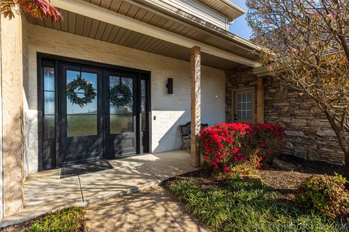 13205 E 500 Rd, Claremore, OK, 74019-1887 | Card Image