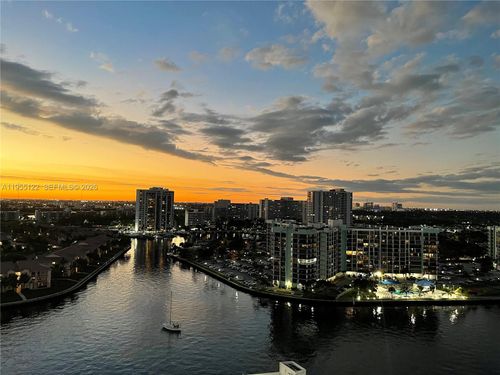 apt-1725-3800 S Ocean Dr, Hollywood, FL, 33019-2923 | Card Image