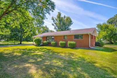 21496 Hcl Jackson, Home with 3 bedrooms, 2 bathrooms and null parking in Grosse Ile Twp MI | Image 3