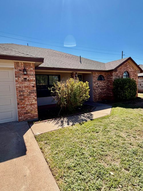 1214 Amberton Pkwy, San Angelo, TX, 76901-5028 | Card Image