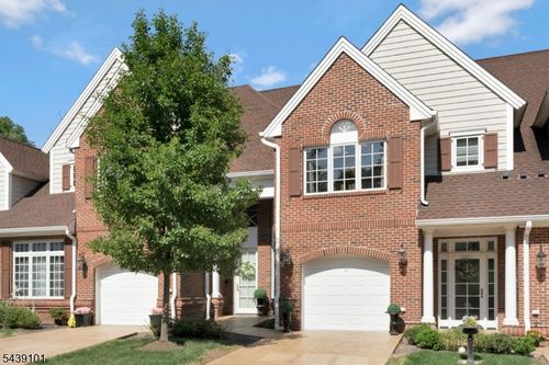 10 Schmidt Cir, Watchung, NJ, 07069-5950 | Card Image