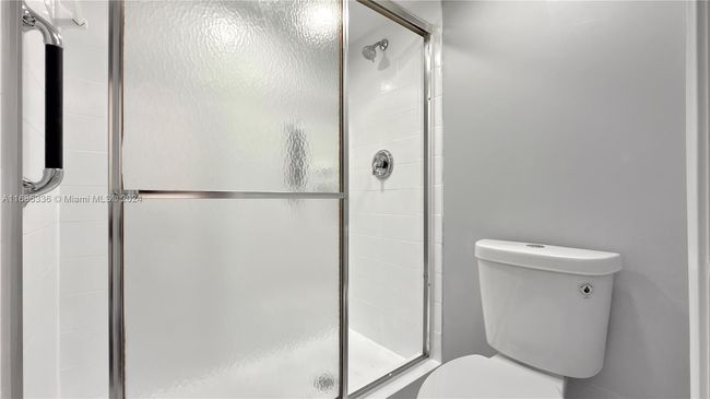 APT-203 - 3571 Inverrary Dr, Condo with 2 bedrooms, 2 bathrooms and null parking in Lauderhill FL | Image 9