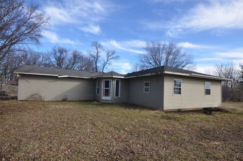 7722 Shirley Rd, Cherry Valley, IL, 61016-9666 | Card Image