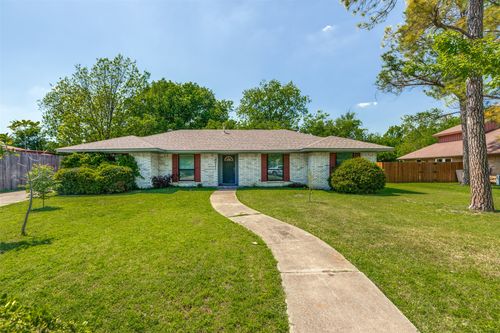 2211 Ascot Ln, Denton, TX, 76209-8631 | Card Image
