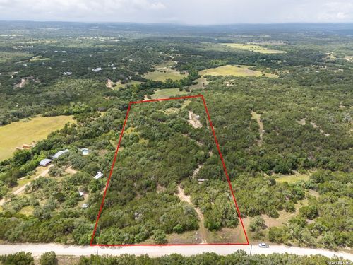 130 Lost Crk, Wimberley, TX, 78676-9604 | Card Image