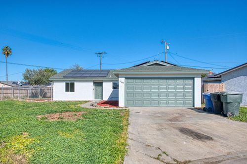 1167 Cling Cir, Hanford, CA, 93230-5717 | Card Image