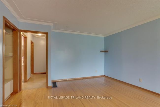 353A Manitoba St, House attached with 2 bedrooms, 0 bathrooms and 1 parking in London ON | Image 4