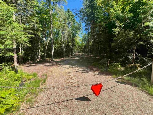 617/619 Route 103a, New London, NH, 03257 | Card Image