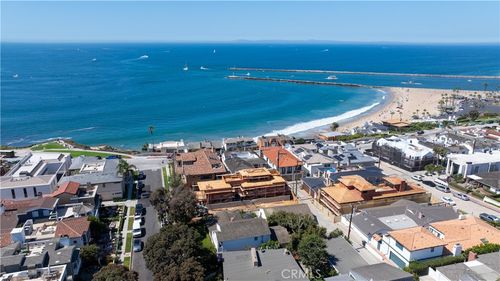 209 Narcissus Ave, Corona del Mar, CA, 92625-3004 | Card Image