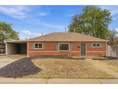 940 Locust Pl, Thornton, CO, 80229-4513 | Card Image
