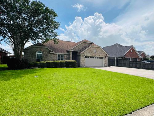 2411 Postoak Ln, Groves, TX, 77619-4931 | Card Image
