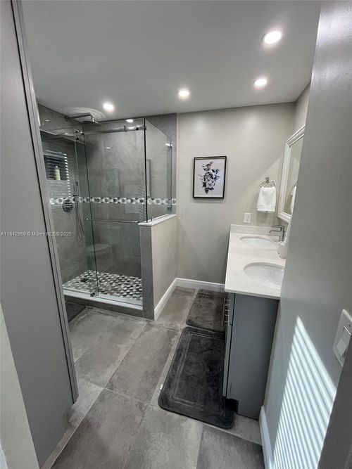 apt-706-1700 Nw North River Dr, Miami, FL, 33125-2351 | Card Image