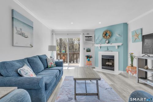 80-80 Granite Rd, Guilford, CT, 06437-2369 | Card Image