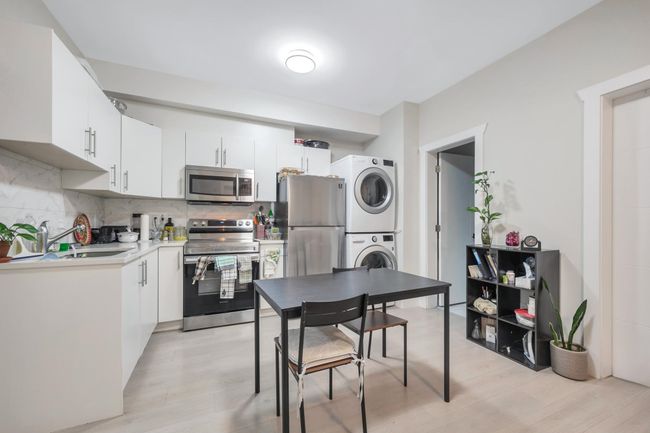 212 Blackman St, House other with 6 bedrooms, 5 bathrooms and 5 parking in New Westminster BC | Image 32